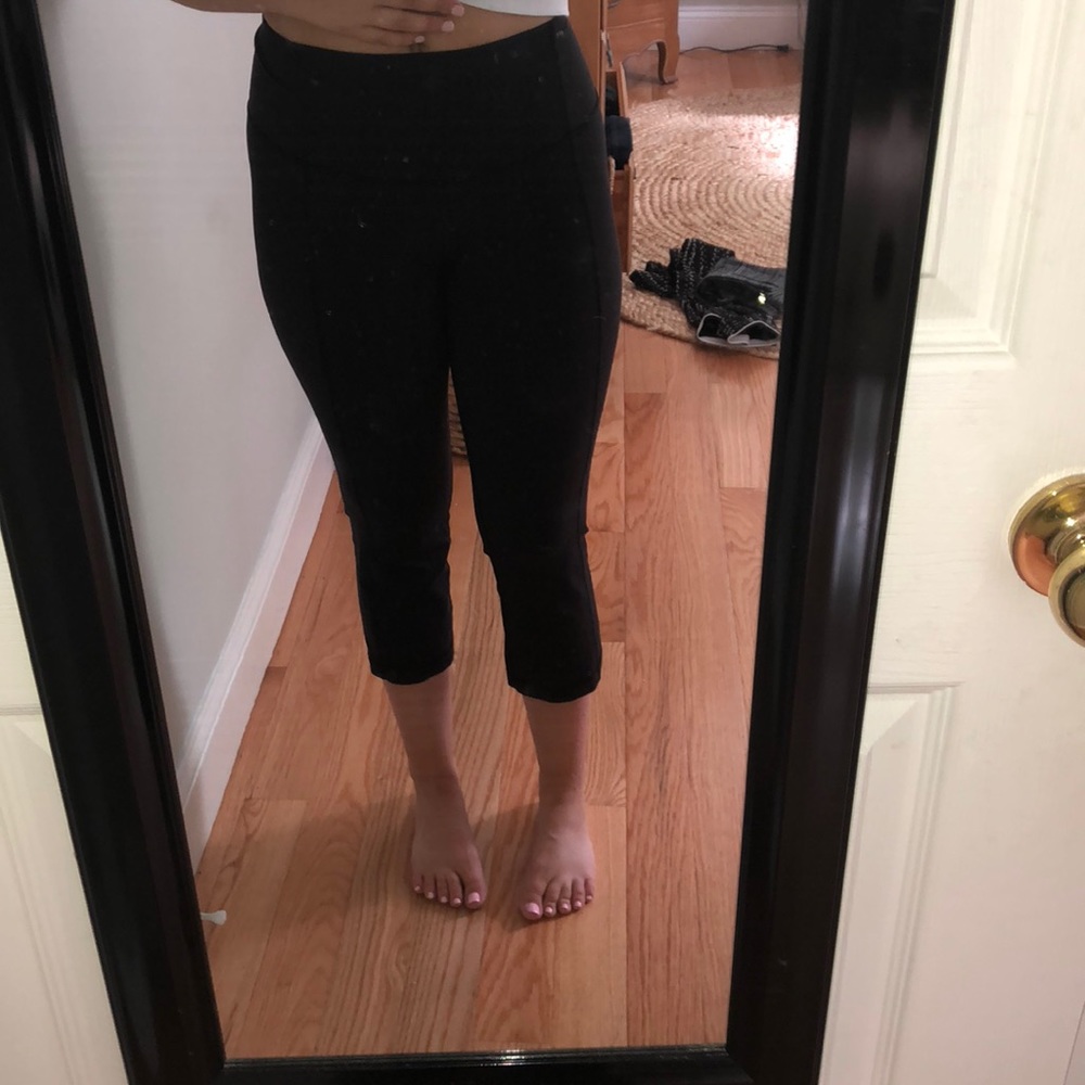 Lulu lemon crop yoga pants